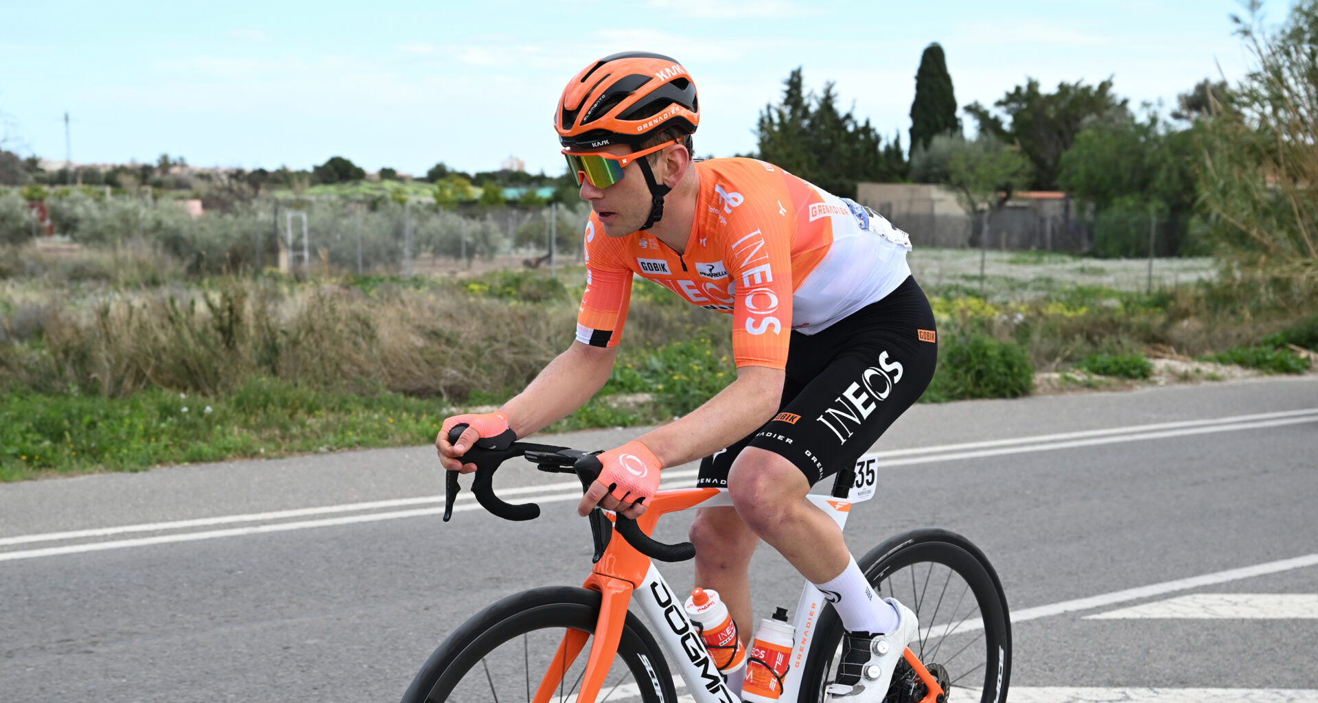 Sheffield and Turner climb into top 10 in Valencia