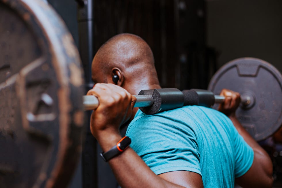 The Bulgarian Split Squat: How to Perform it with Perfect Form bulgarian split squat