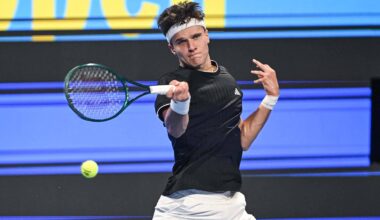 Jakub Mensik stuns Sinner in Doha for biggest win of career | ATP Tour