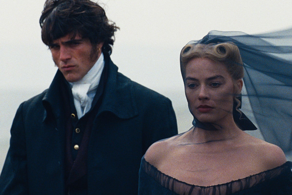 Margot Robbie and Jacob Elordi’s Wuthering Heights divides critics - The Independent