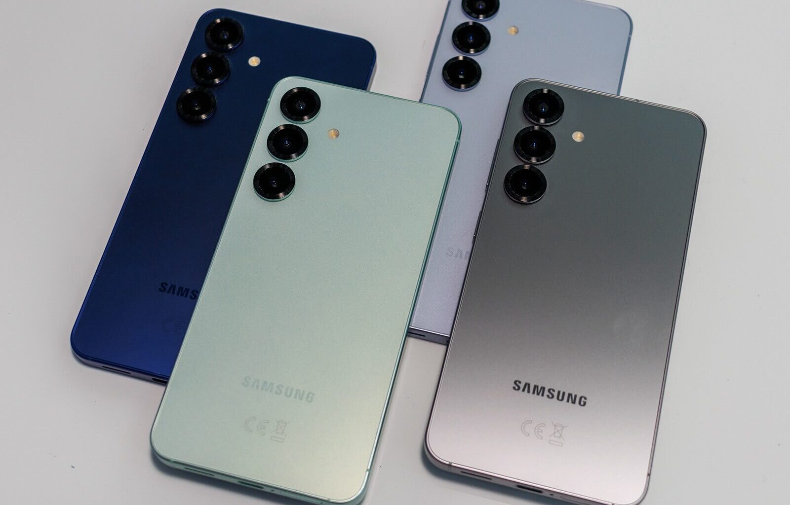 Samsung officially axes software support for Galaxy flagships from 2021