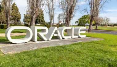 Oracle’s Database 26ai goes on-prem, but draws skeptics • The Register