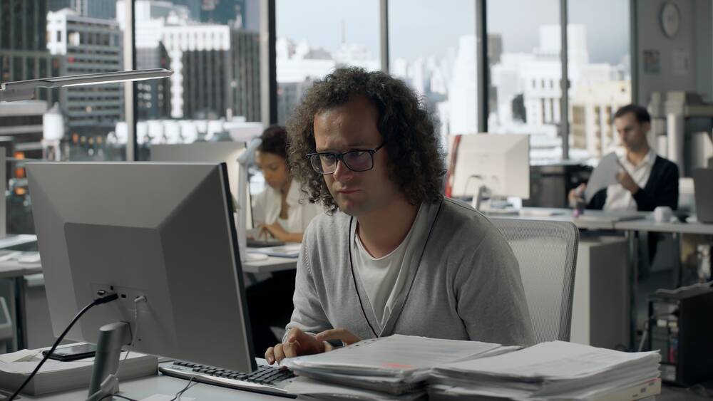 Anthropic's AI‑built C compiler is not all that impressive • The Register