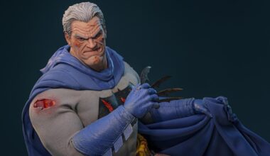 THE DARK KNIGHT RETURNS Gets A New Hot Toys Figure Based On Frank Miller's Battle-Damaged Batman