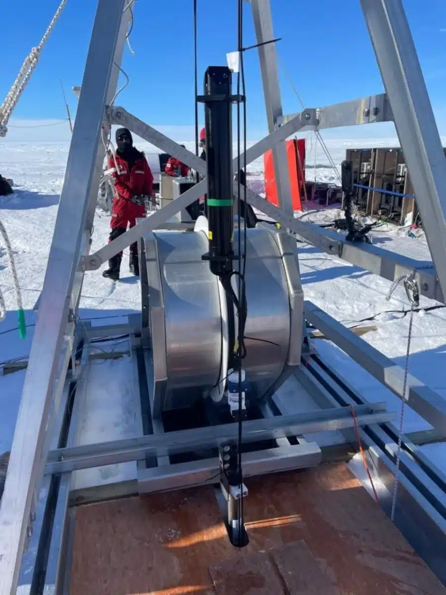 Thwaites 2 1152x1536 1 960x1280