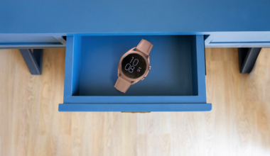 7 smart ways to put an old smartwatch back to work