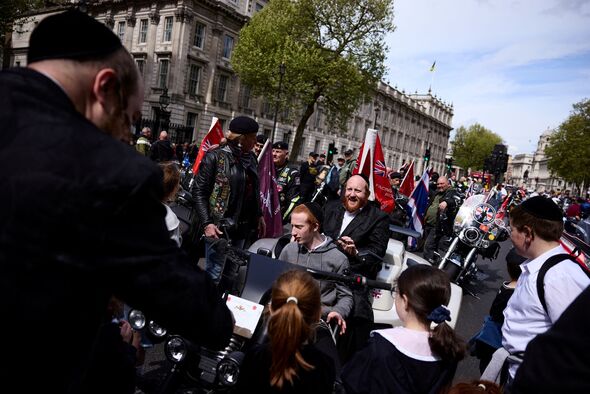 TOPSHOT-BRITAIN-NIRELAND-POLITICS-DEMO