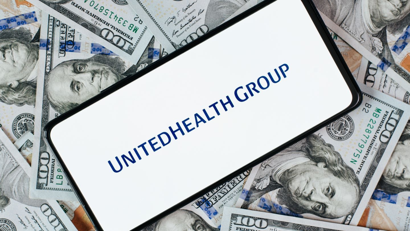 UnitedHealth 2025 profit falls after Medicare funding cuts