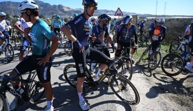 Vuelta a Murcia stage 2: riders stopped during the stage