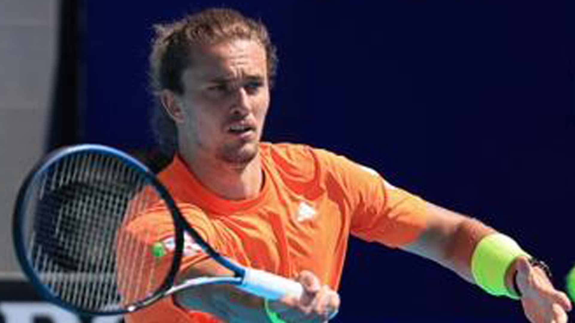Alexander Zverev practises in Acapulco on Saturday.