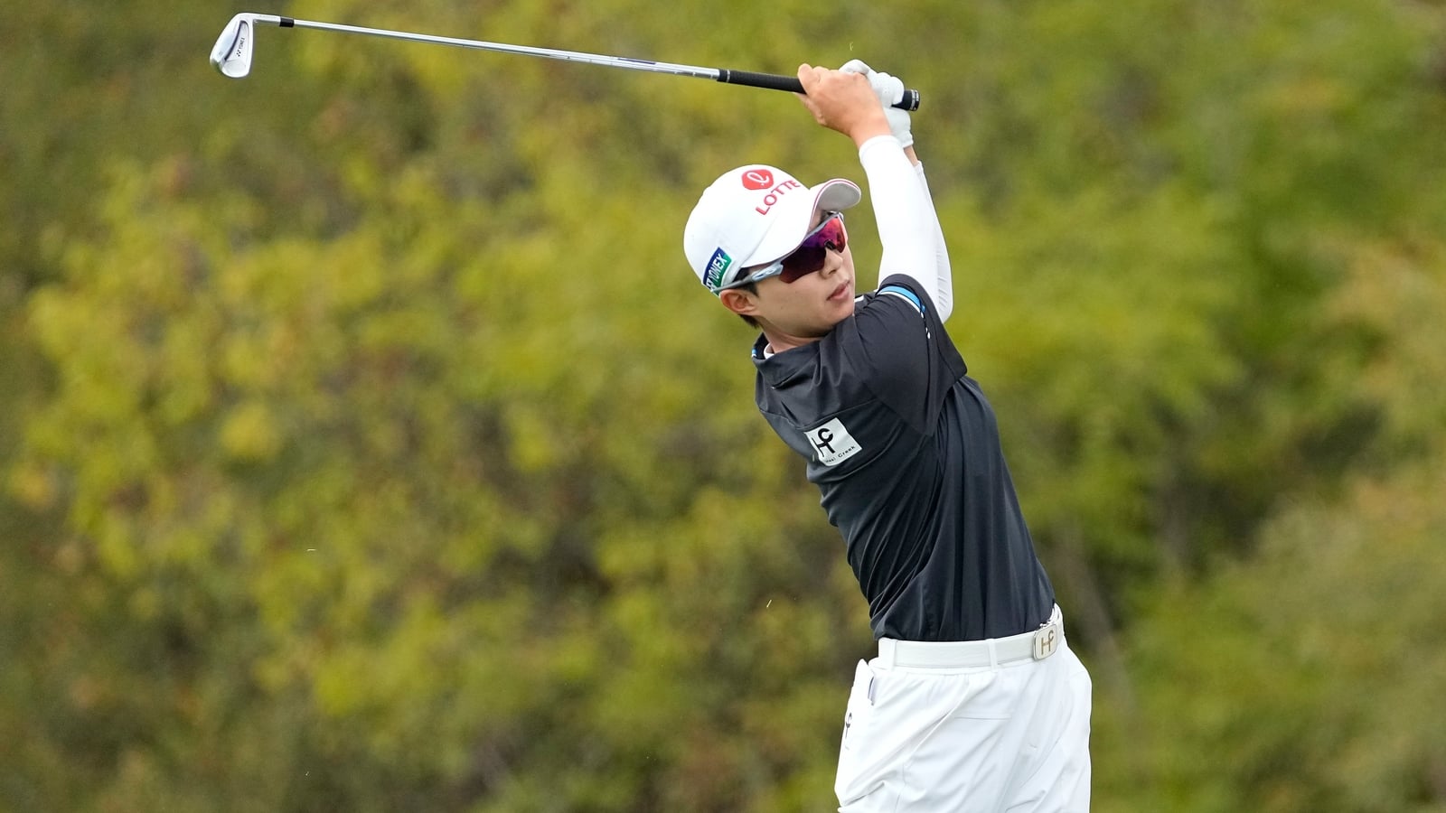 Joo Kim takes five-shot lead at Founders Cup