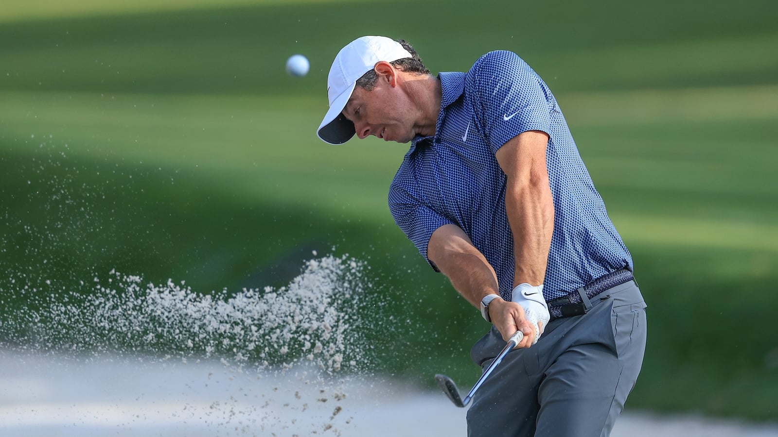 McIlroy struggles off tee as Lowry suffers late disaster