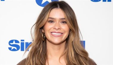 Taylor Frankie Paul Claps Back at Fan Amid ‘Bachelorette’ Cancellation - E! News