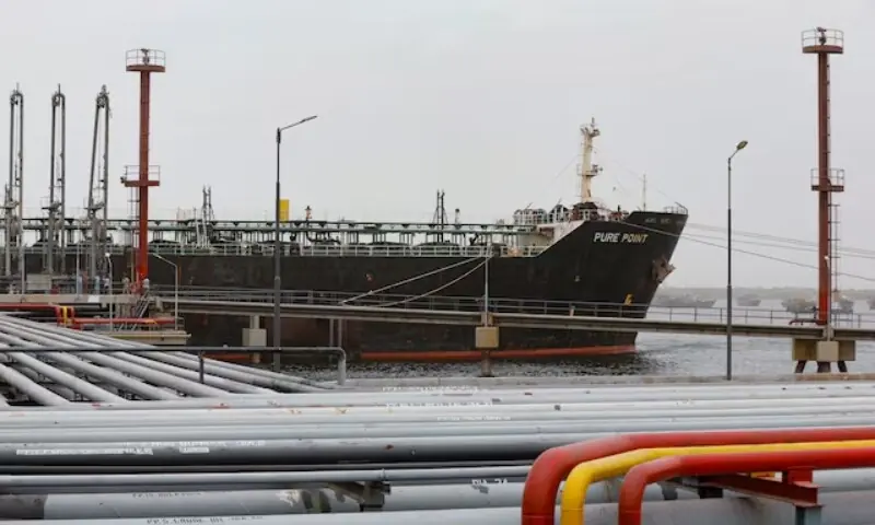 Pakistan to take emergency measures on petroleum pricing ‘to keep markets liquid’ - Business