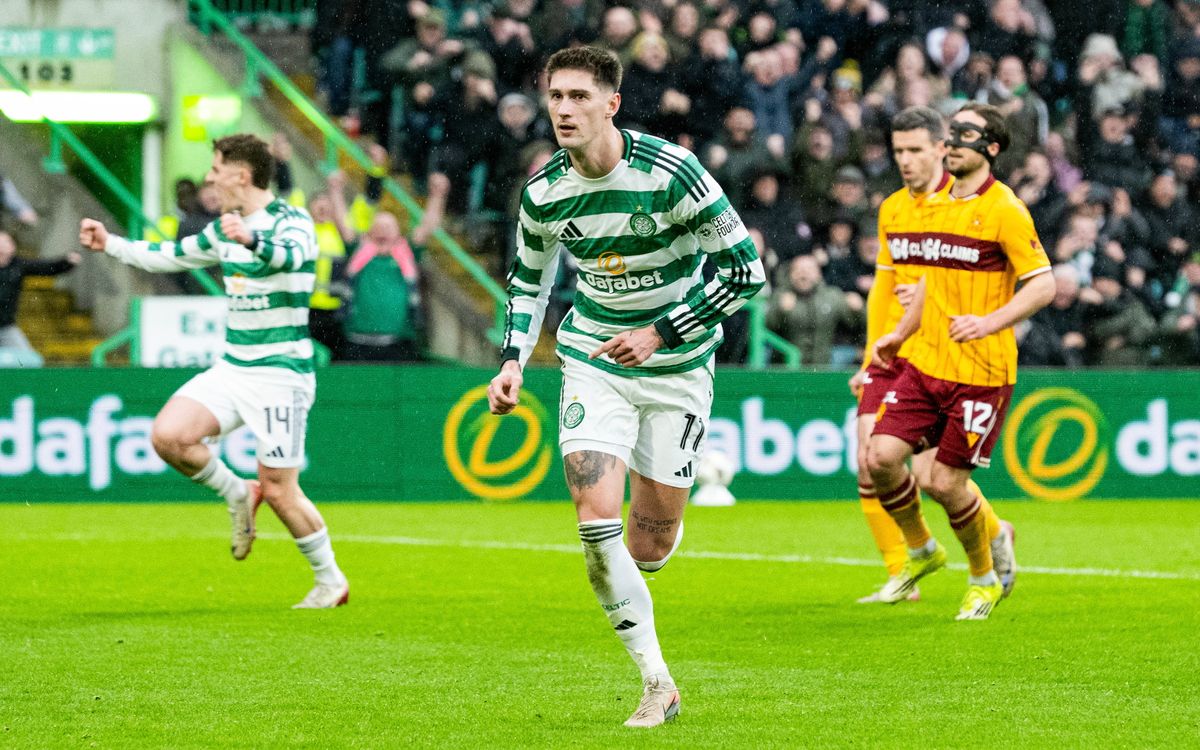 Celtic's Tomas Cvancara celebrates scoring a penalty to make it 2-1