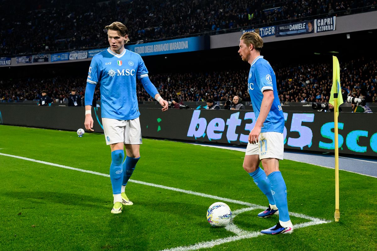 Scott McTominay and Kevin De Bruyne of SSC Napoli in action during the Serie A 2025/2026 football match between SSC Napoli and US Lecce. Napoli won 2-1 over Lecce