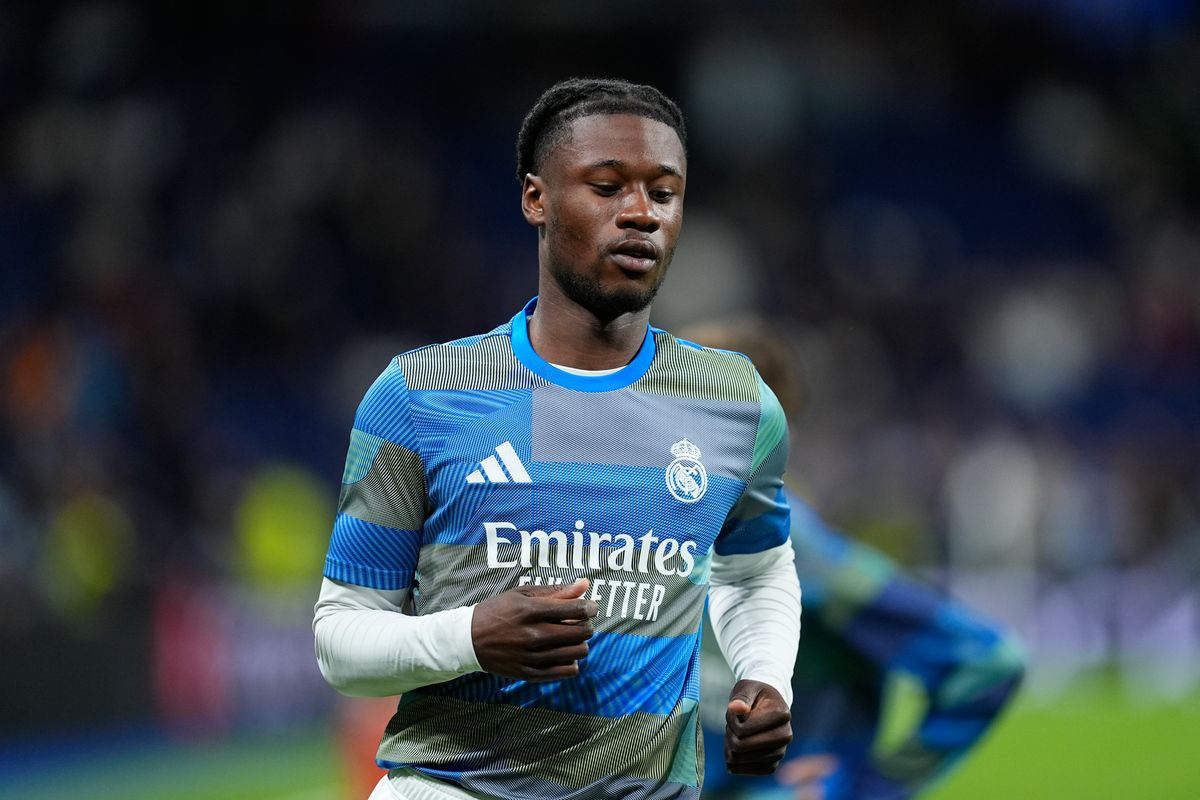 Eduardo Camavinga of Real Madrid CF warms up during the Spanish League, LaLiga EA Sports, football match played between Real Madrid and Elche CF at Bernabeu