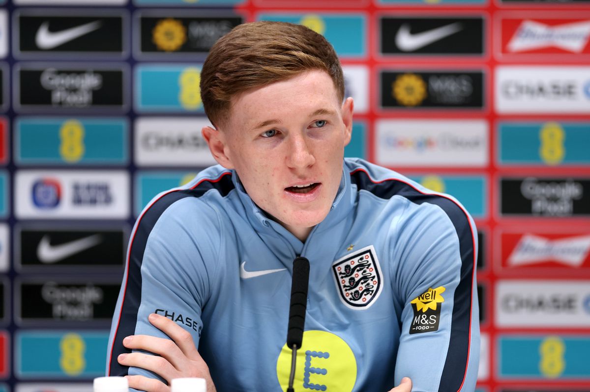 Elliot Anderson during a press conference