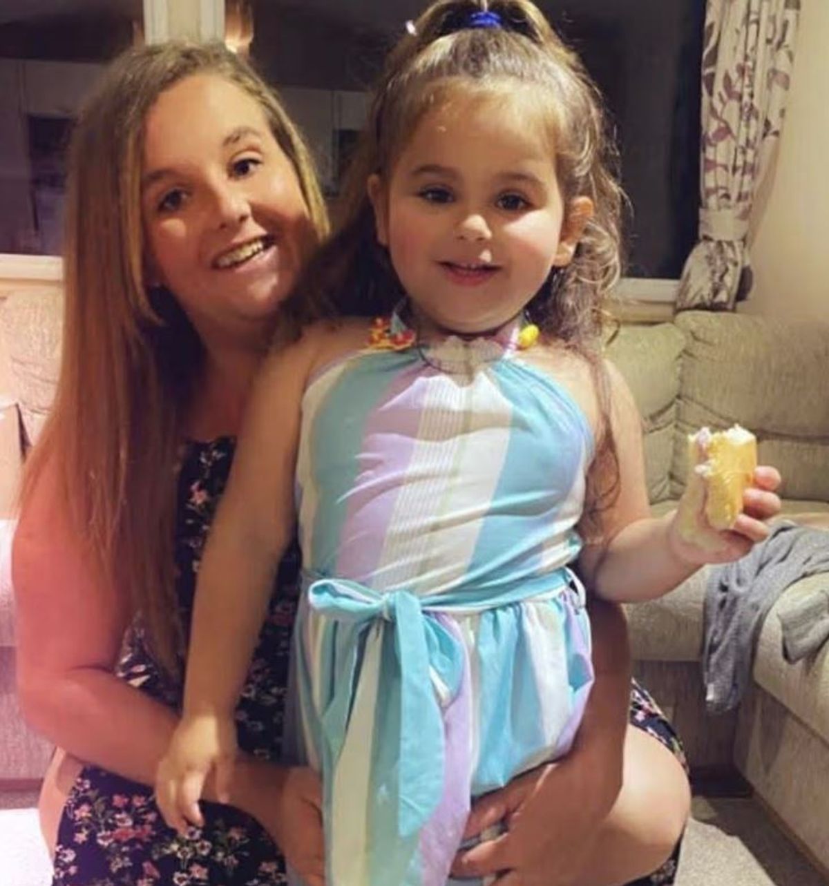 Jade with her daughter Skyla