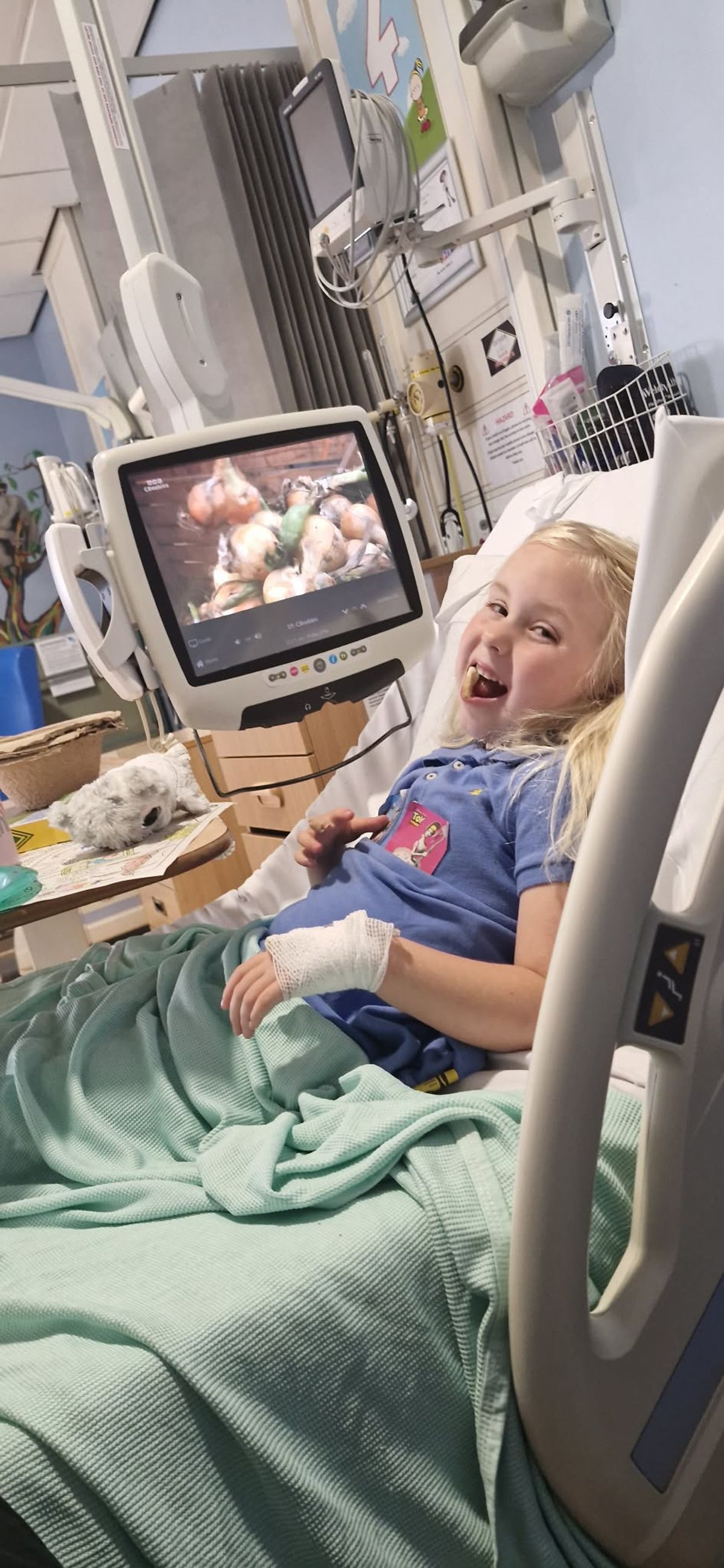 Freya in hospital for tests (Jam Press)