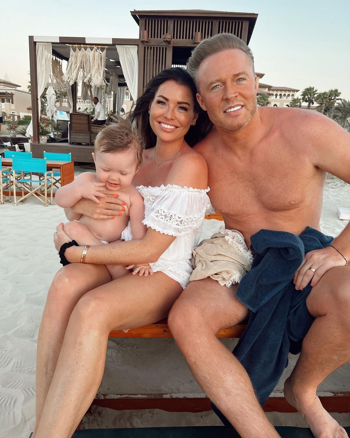 Jess Wright with her husband William Lee-Kemp and son
