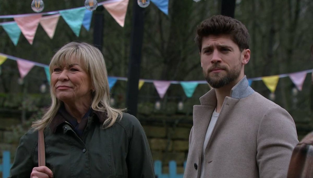 Joe and Kim in emmerdale