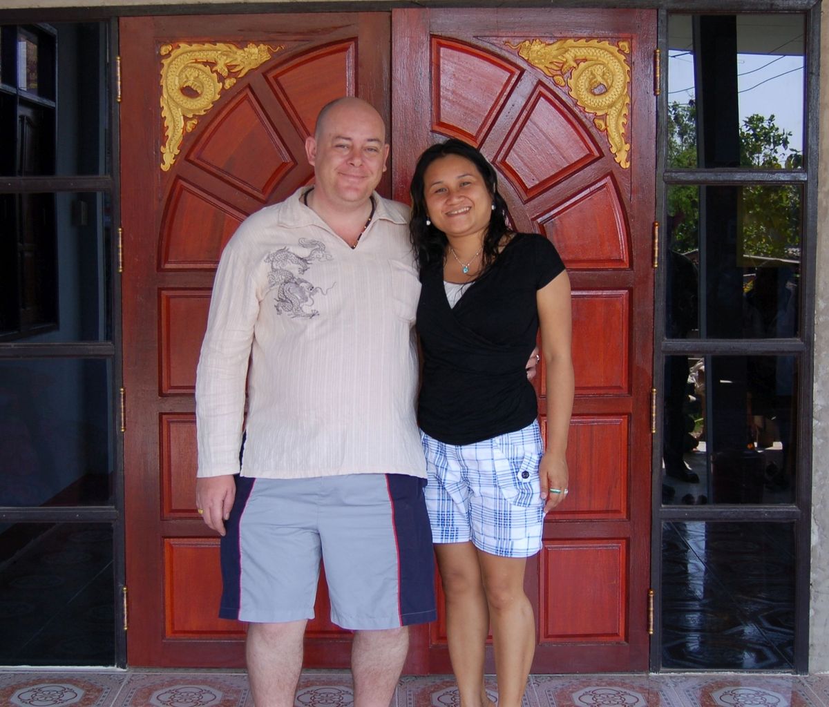 David Carey with wife Kanjana Carey 