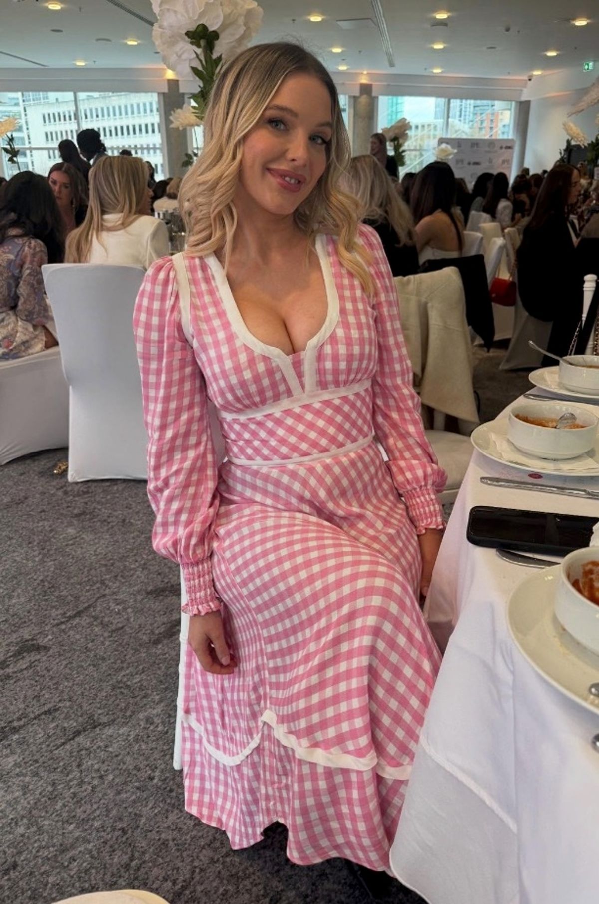 Helen stayed opted for a pretty Coco Fennell dress