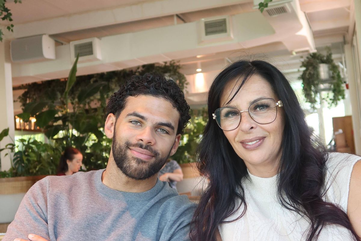 maxwell and his mother