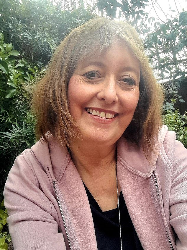 Alison Cavanagh lost her smell for 15 years after being diagnosed with rhinosinusitis