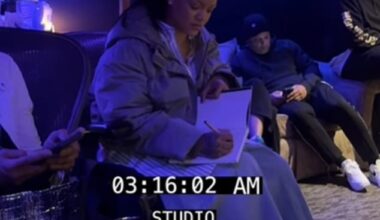 Rihanna has finally confirmed on Instagram over the weekend that she is back in the studio recording new music for the first time in 10 years