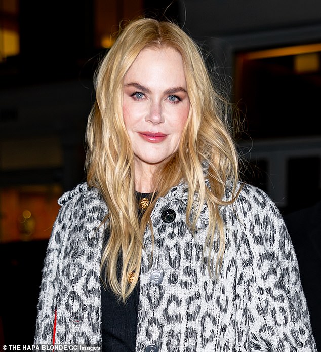 Hairstylist Serge Normant coiffed the Hawaiian-born Australian's signature golden mane while make-up artist Gucci Westman fully contoured her suspiciously-unlined complexion