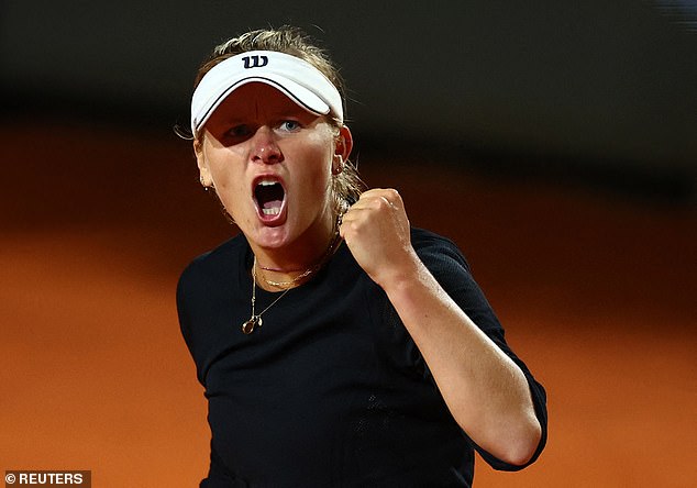 American tennis star Peyton Stearns has split with her coach, Rafael Font de Mora