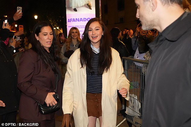 Lola Tung looked stylish