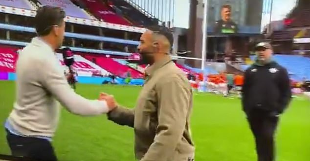 Parling was seen approaching presenters Craig Doyle and MacDevitt, visibly unhappy after the ball had been kicked towards his players, who were warming up