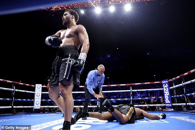 Moses Itauma left Jermaine Franklin on the canvas and secured his 12th KO in 14 fights