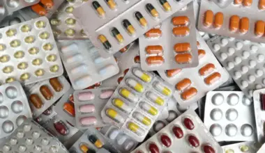 Patients suffer amid shortage of life-saving medicines in Karachi - Pakistan