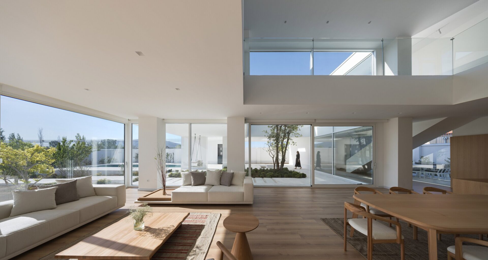 Shahrzad Villa / Kanisavaran Office