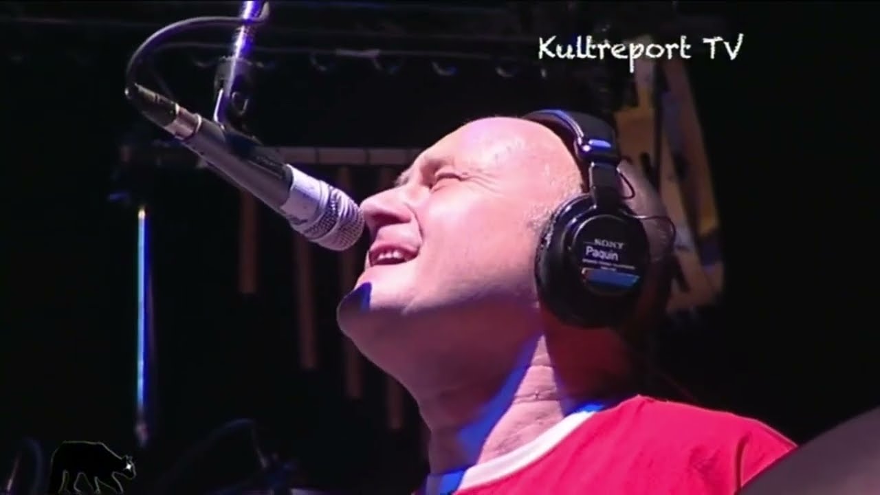 Phil Collins joins The Musical Box (Genesis tribute band) to perform “The Musical Box” @ Genève 2005 - YouTube