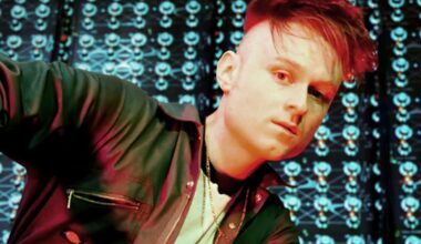 LOOK MUM NO COMPUTER, ‘Eins, Zwei, Drei’ review – This year’s UK Eurovision entry is a big heterosexual racket