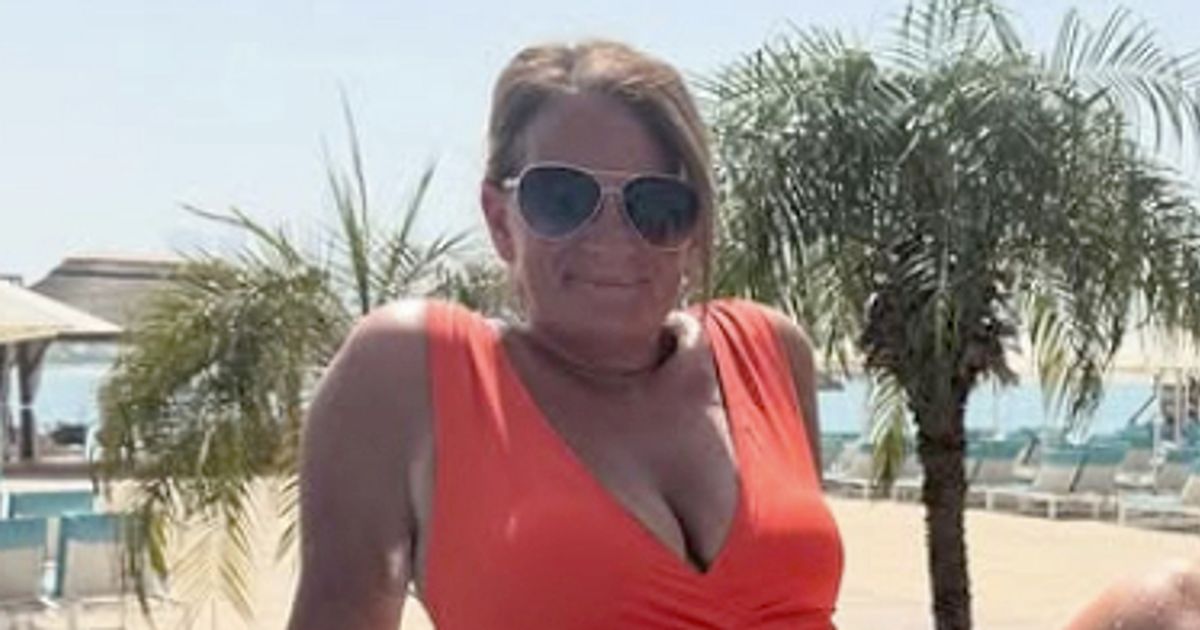 22 Kids and Counting stars Sue and Noel Radford jet off on holiday after Dubai backlash