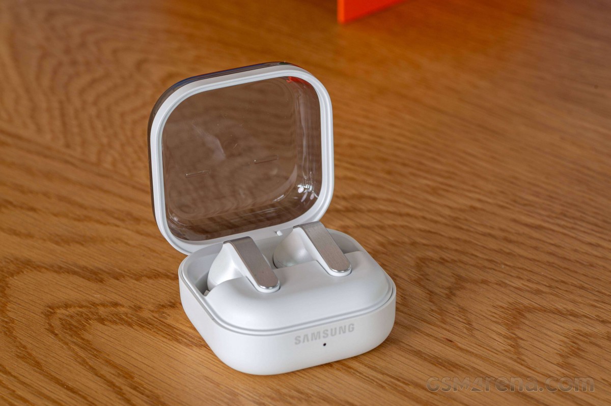 Samsung Galaxy Buds4 Pro in for review