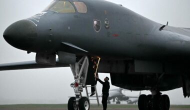 Trump rejects deployment of UK aircraft carriers to Gulf war