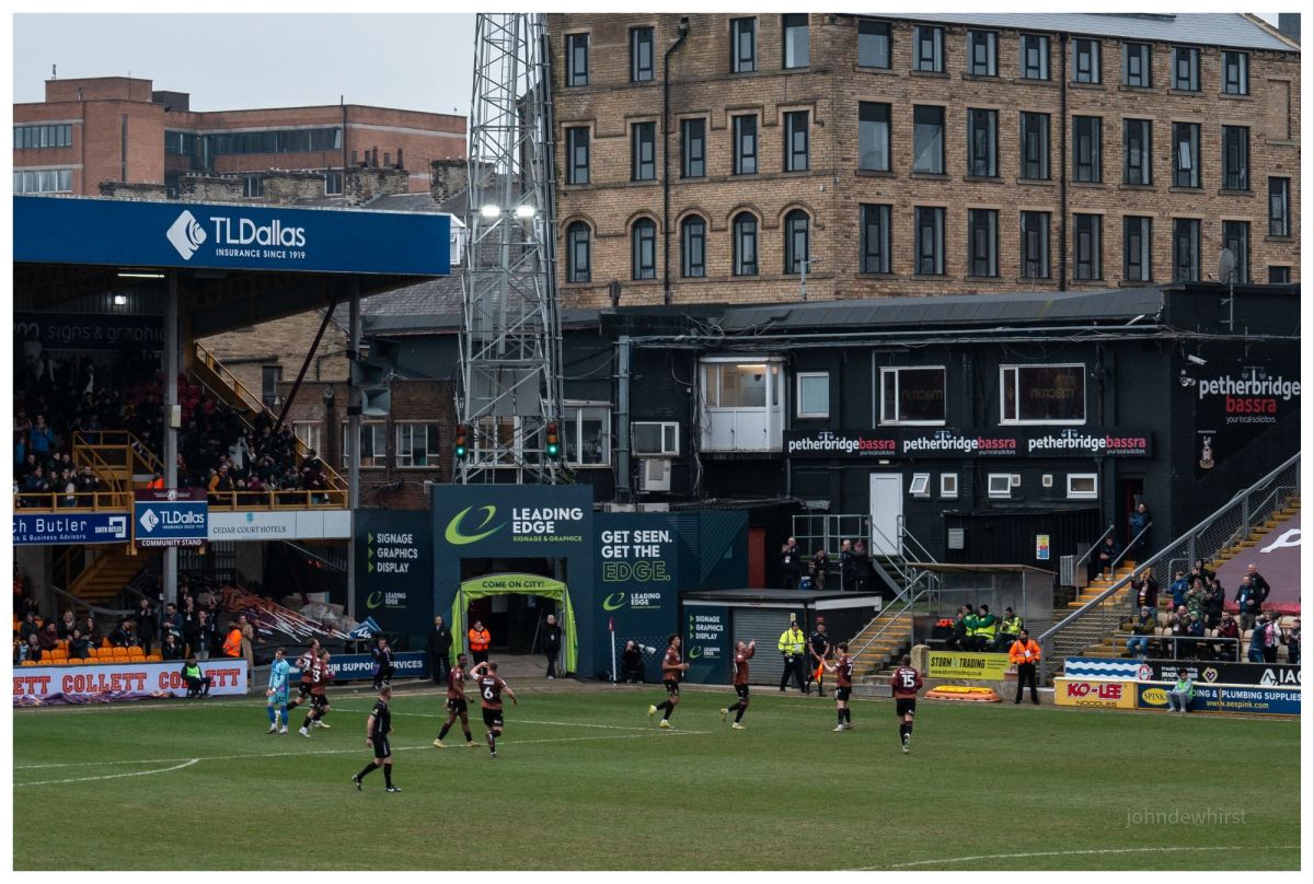 Courage beats refereeing incompetence as Bradford City dig deep for big win