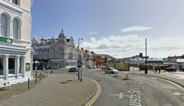 'Serious disorder' breaks out in Llandudno following Welsh Cup football match