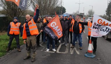'Dismissal disgrace' triggers Immingham Docks strike action by Briggs Marine workers