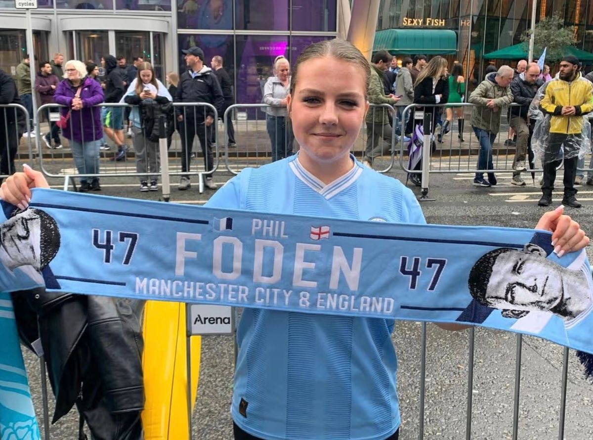 The mother of a tragic teenager has told an inquest into her death doctors 'did everything they could' to save her.