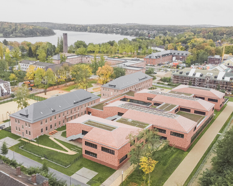 Primary School Krampnitz / AFF architekten - Exterior Photography