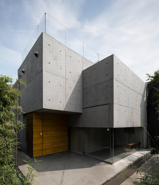 Poetry Anthology of Light / P.M.A.Studio - Image 5 of 14