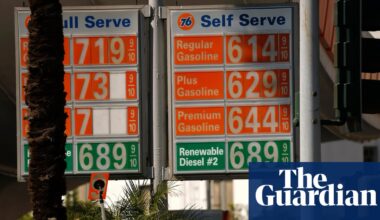 US oil prices could see another day of wild fluctuation as Iran war drags on | Business
